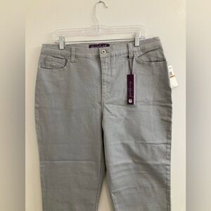 Gloria Vanderbilt Light Gray Straight Leg Jeans